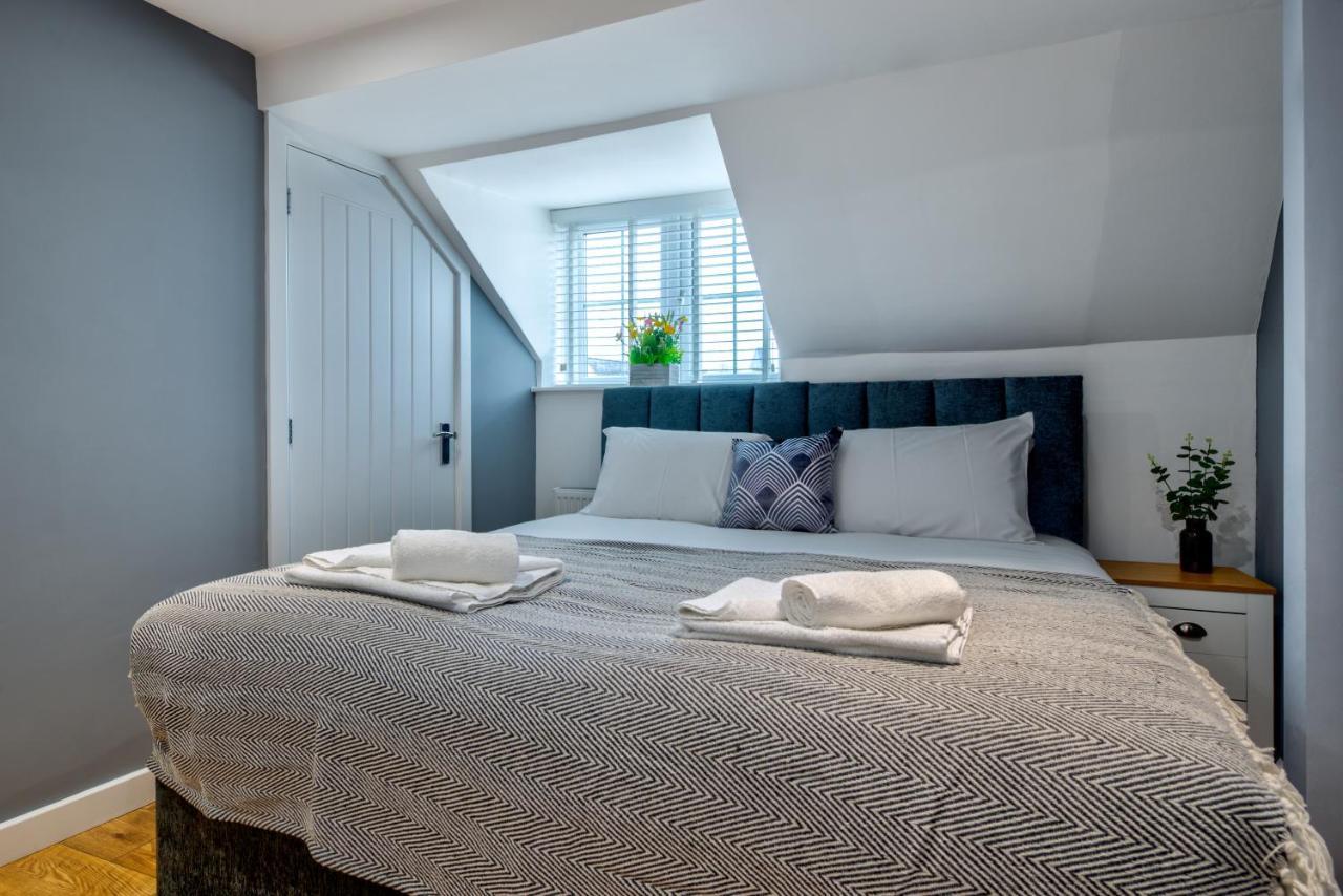 Stamford Central Stay - Stylish 2-Bed Apartment With Wifi Bagian luar foto