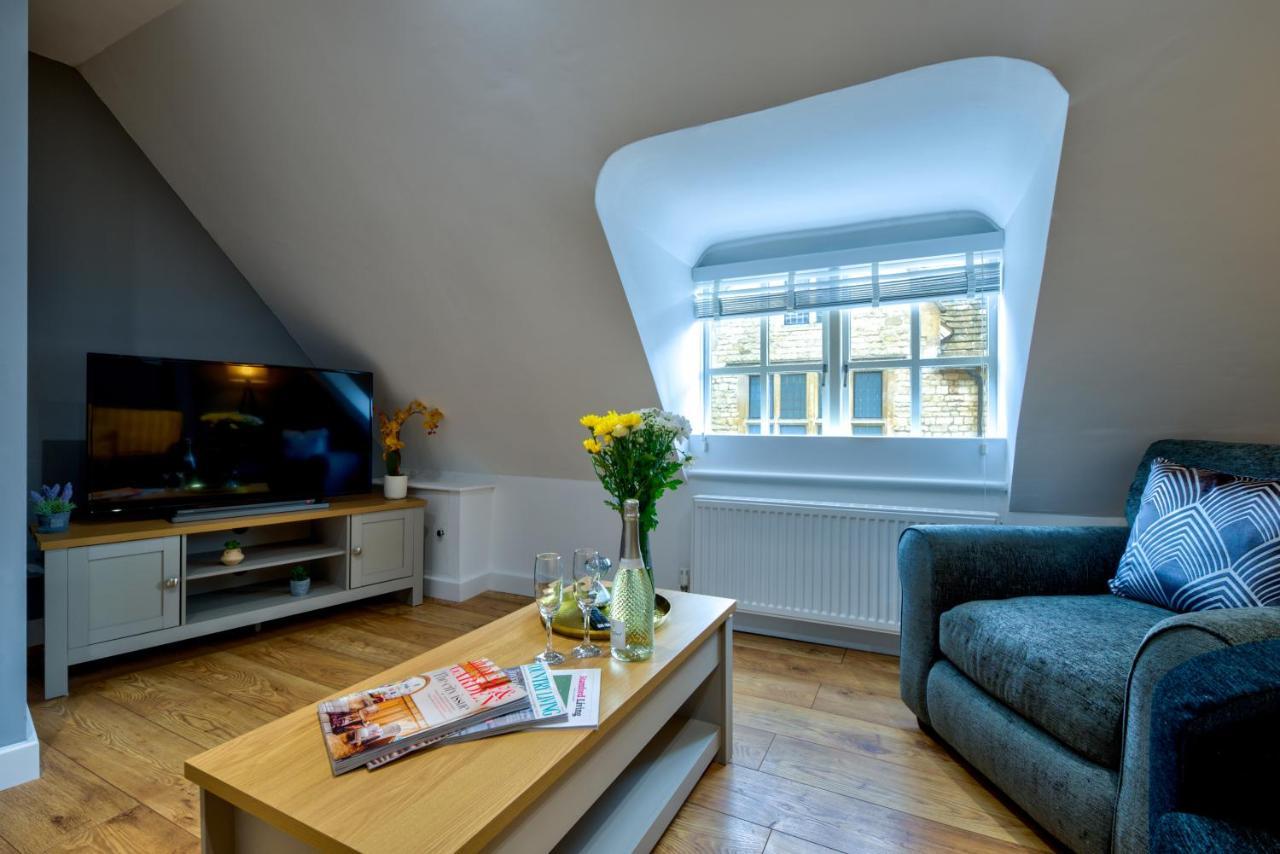 Stamford Central Stay - Stylish 2-Bed Apartment With Wifi Bagian luar foto