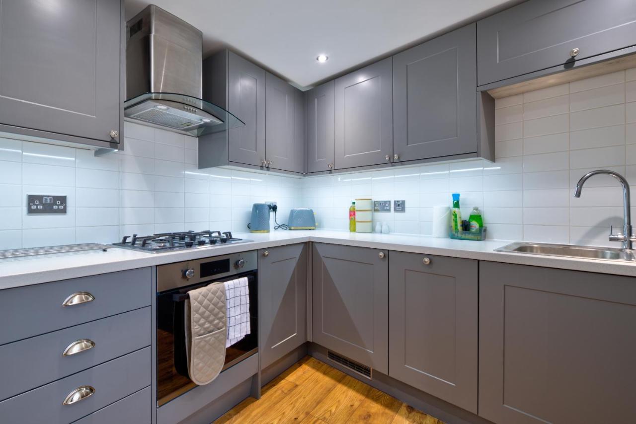 Stamford Central Stay - Stylish 2-Bed Apartment With Wifi Bagian luar foto