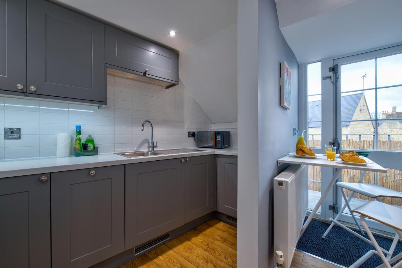 Stamford Central Stay - Stylish 2-Bed Apartment With Wifi Bagian luar foto